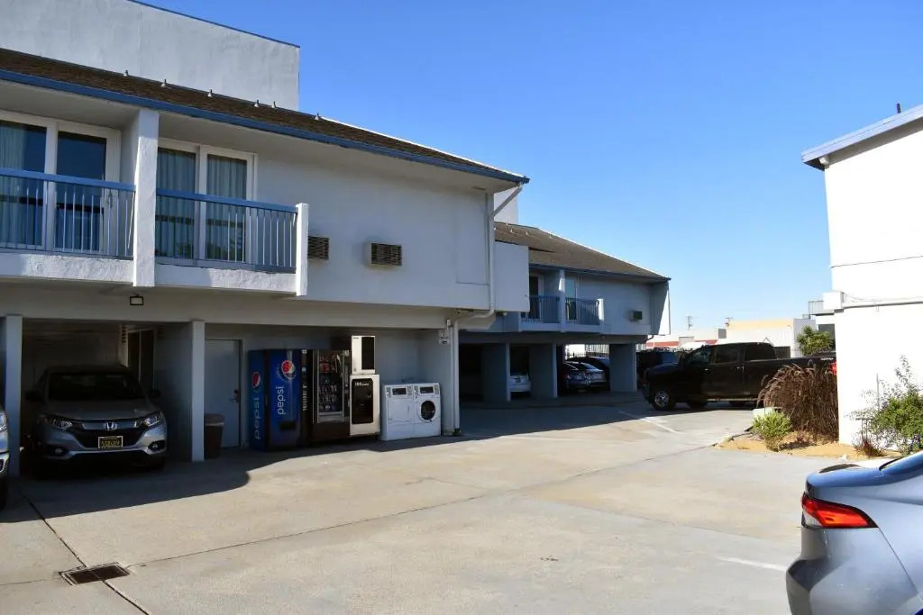 Sand Dollar Inn