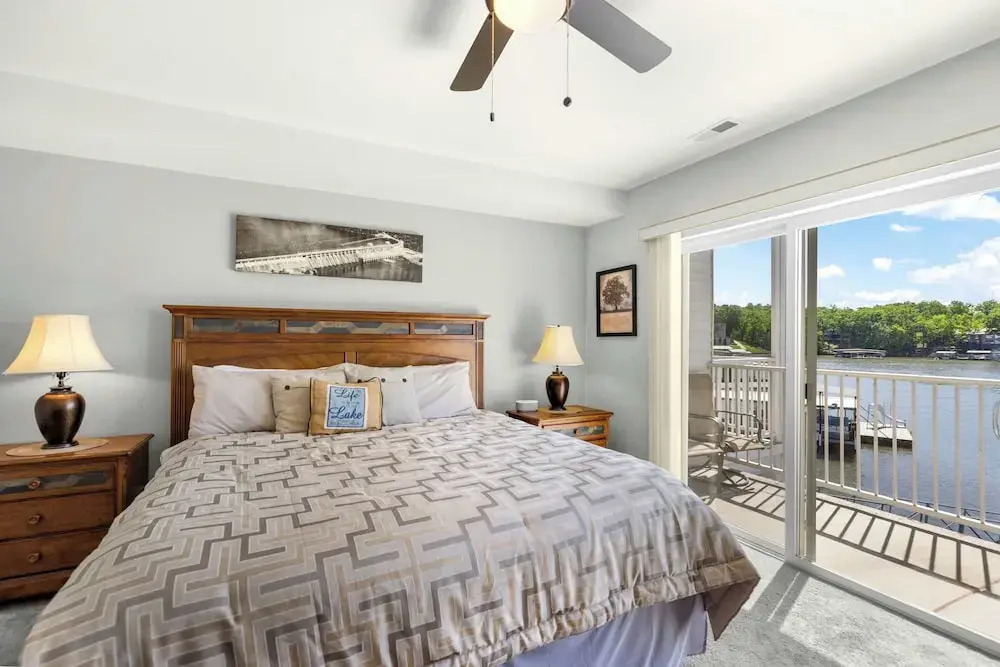 Seascape Cove Waterfront!