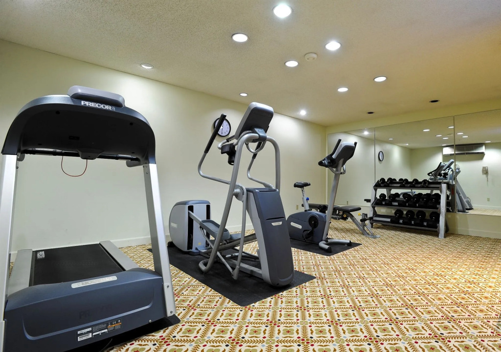 The Farmington Inn and Suites