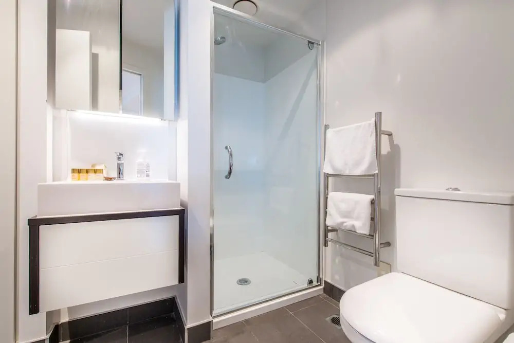 JHT - 1 BRM Apartment, Queen St, Seaview