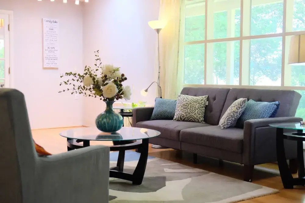 Charming Single Level 4 Bedrooms Gresham Home Near Pdx, Edgefield and Mt Hood