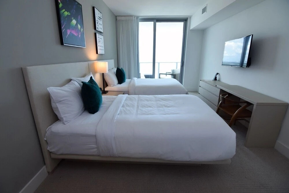 Hyde-1508 / Incredible Ocean View, 2 Bed 2 Bath
