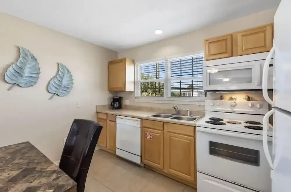 Byron's Beach House