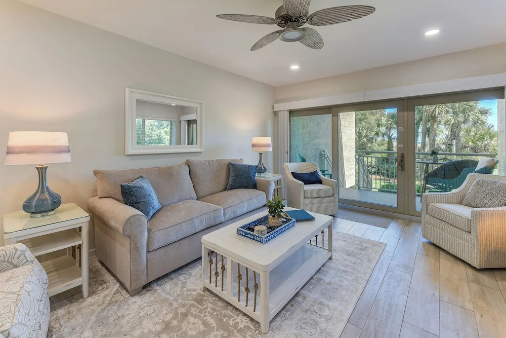 Palmetto Dunes Villa w/ Views: Steps to Beach