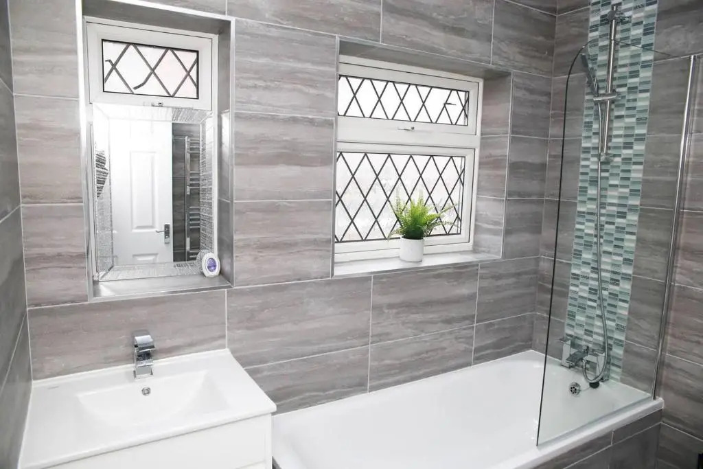 Deluxe 4-bed House Close2 Wembley Stadium