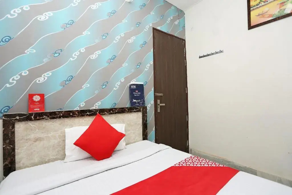 OYO 24763 Sanguine Hotel