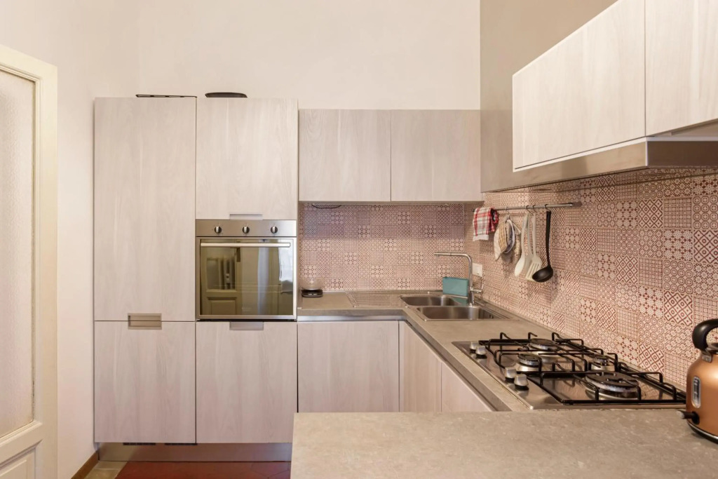 Restayled Chic Apartement