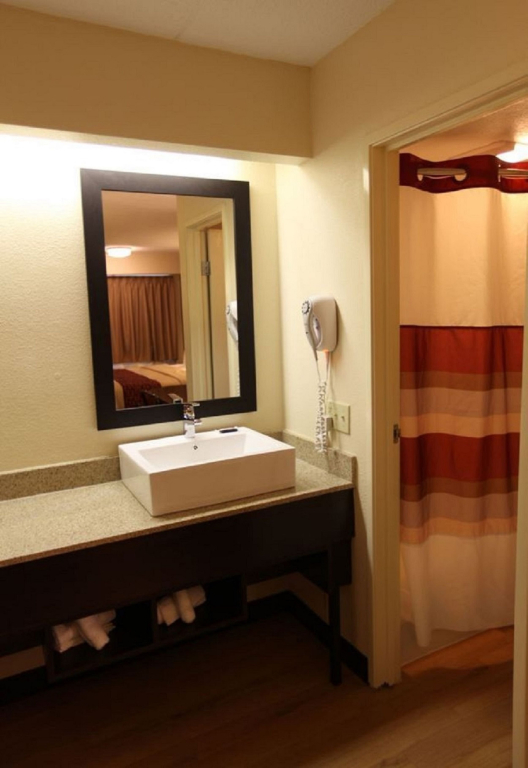 Red Roof Inn Washington, PA
