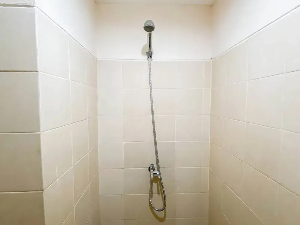 Basic Style Studio At Apartment Belmont Residence Puri