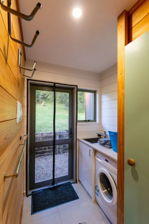 Moa Cottage - Central Oneroa Village