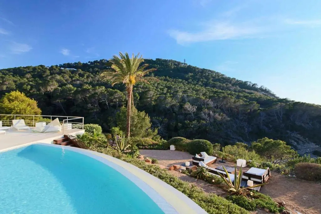 Villa Vadella by Eivillas