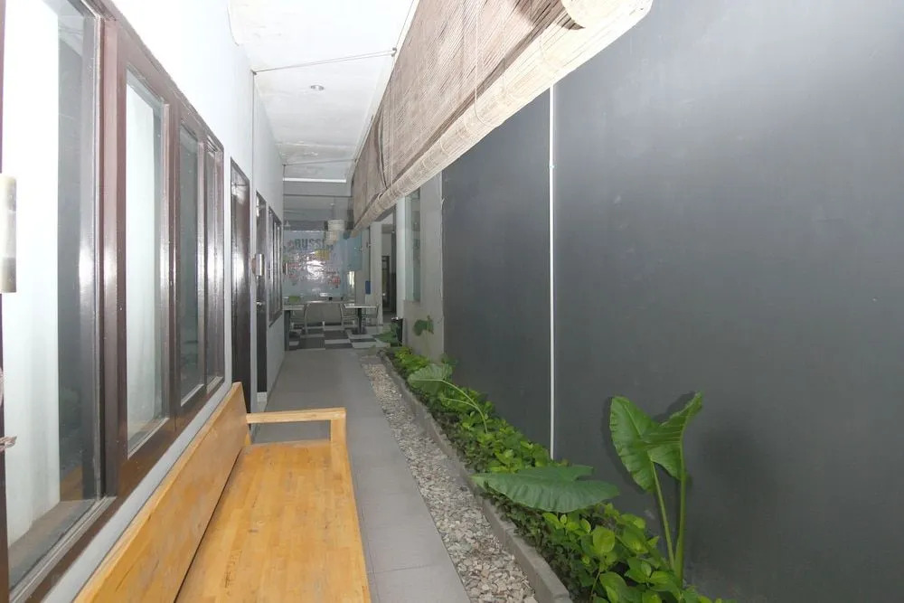 Airy Legian Dewi Sri Satu 8 Kuta Bali