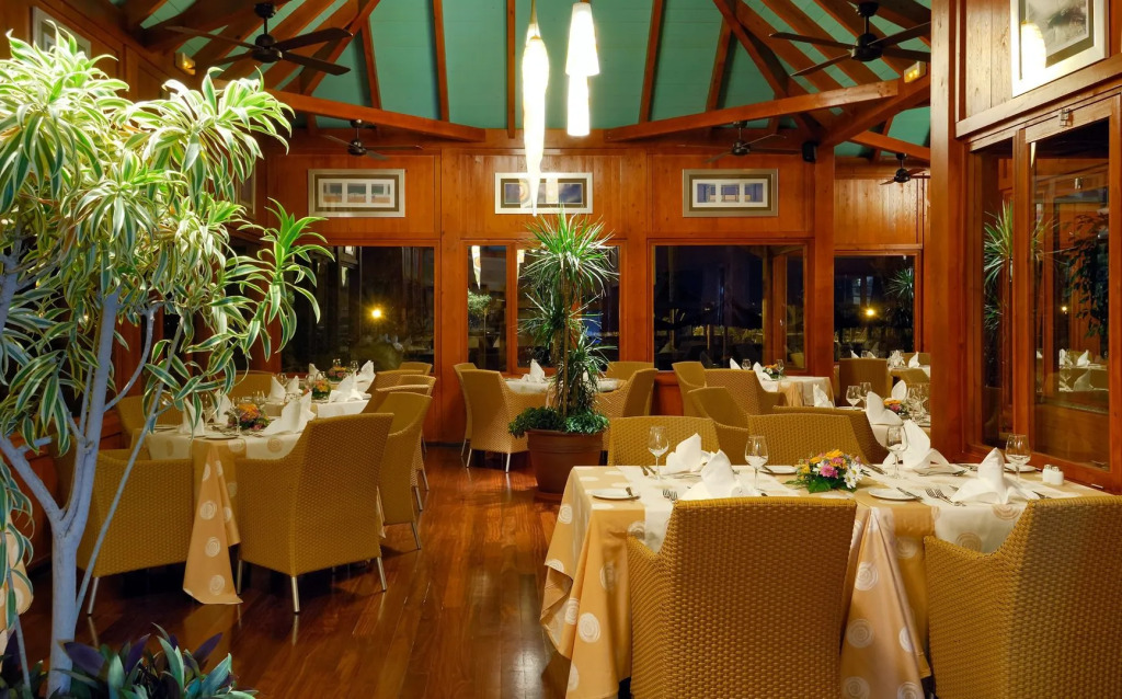 Elba Carlota Beach & Golf Resort