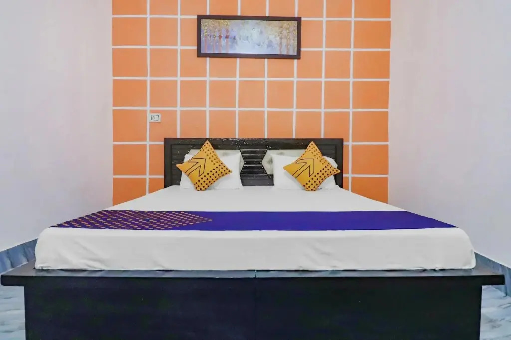 R N Residency by OYO Rooms