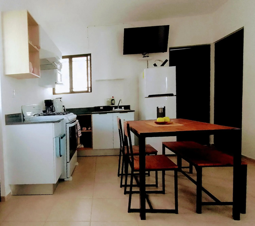 Casa en privada con alberca, Excelente para vacaciones y descanso