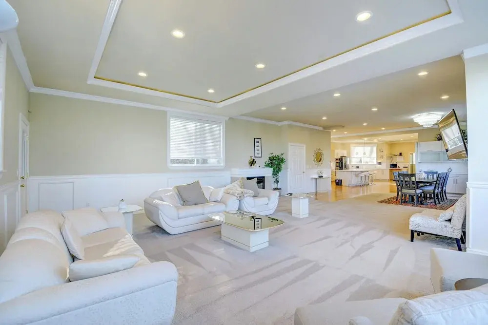 Luxe Federal Way Rental - Walk to the Water