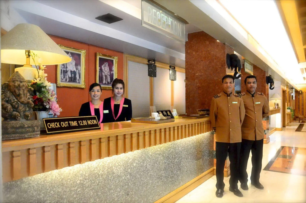 Ratchada City Hotel