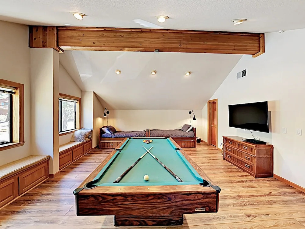 Snowpeak House 4 Bedrooms 3.5 Bathrooms Home