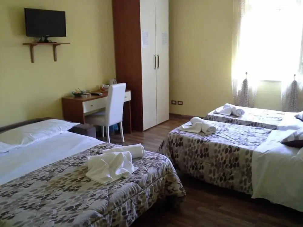 Romes Best Holidays Guest House