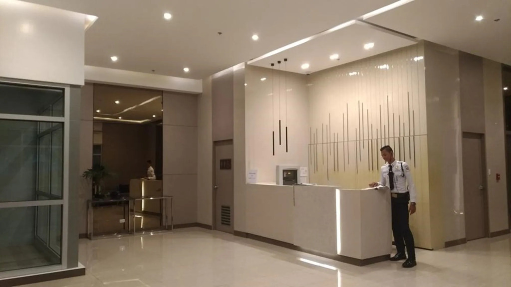 Roy's Condo Pad