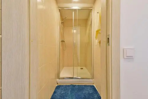 Laisves Avenue Hostel "Easy Kaunas"