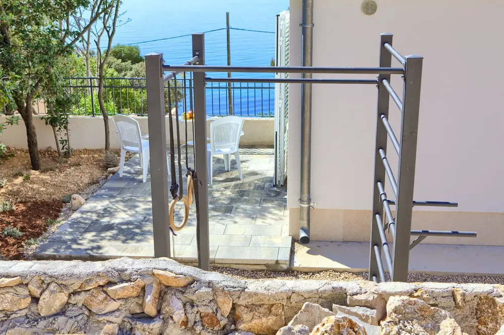 Villa St Martin-Reef - Exclusive Seafront Villa with Private Heated Pool
