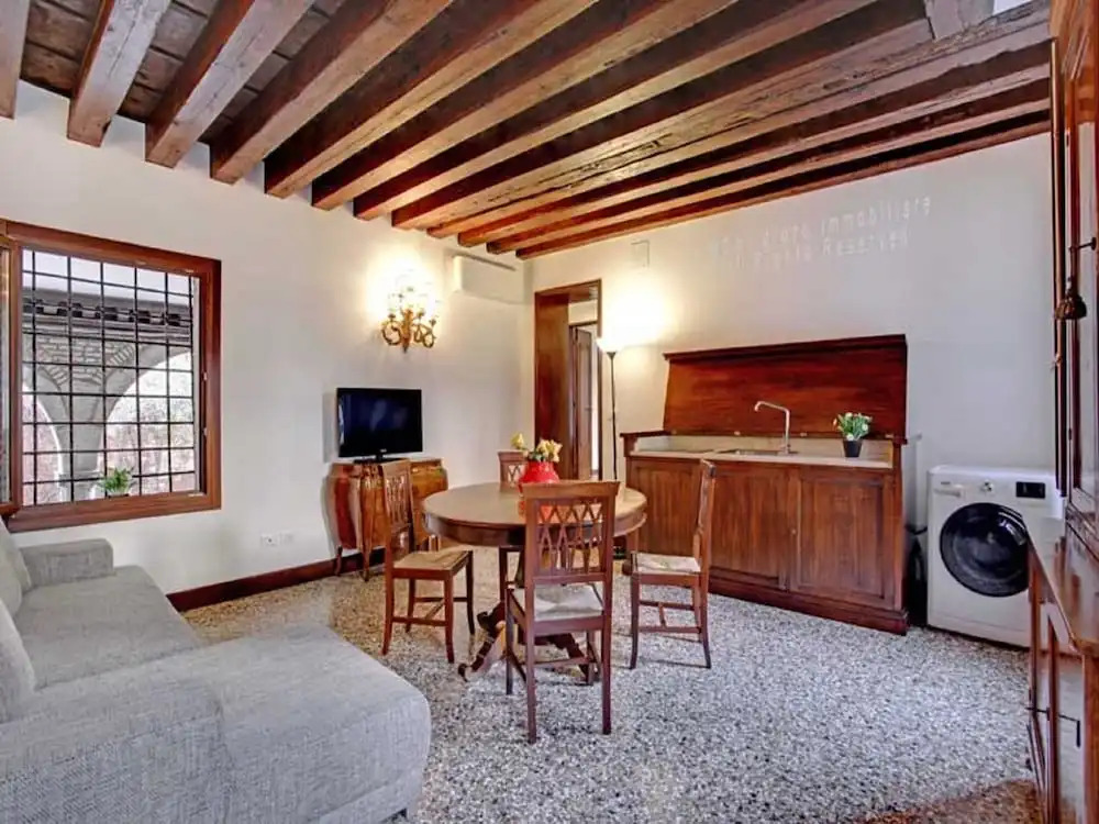 Grimaldi Apartments  - Scala Reale