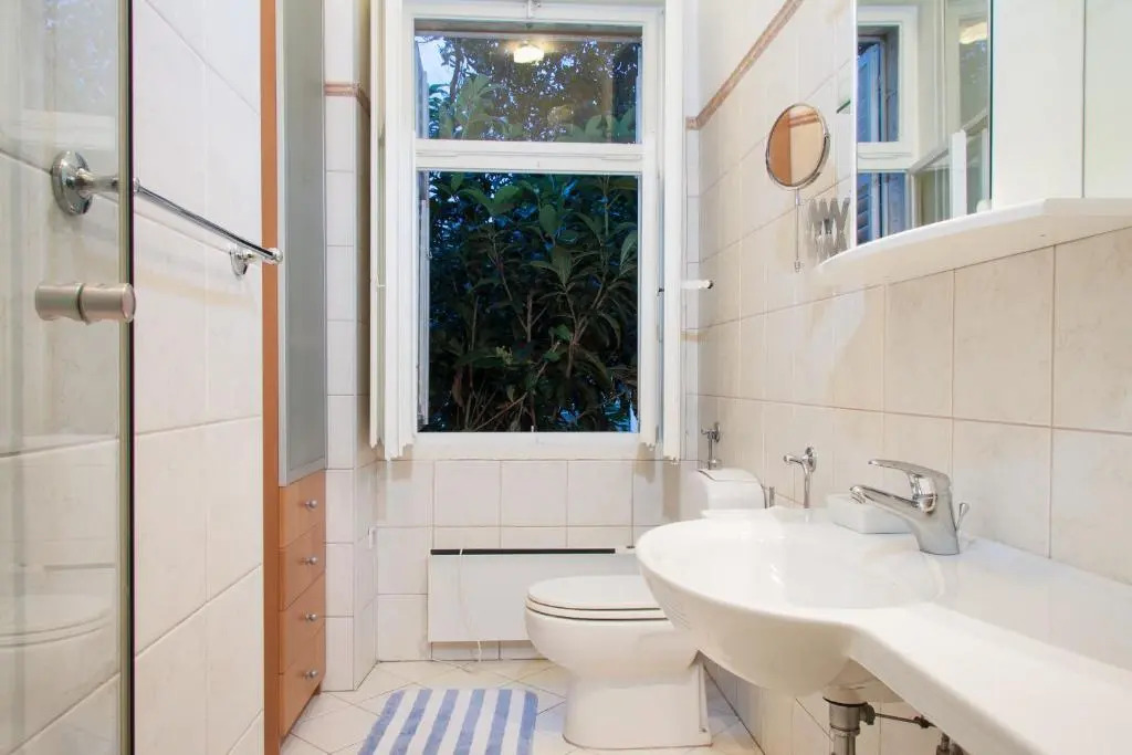 Secret Garden Apartment by Irundo