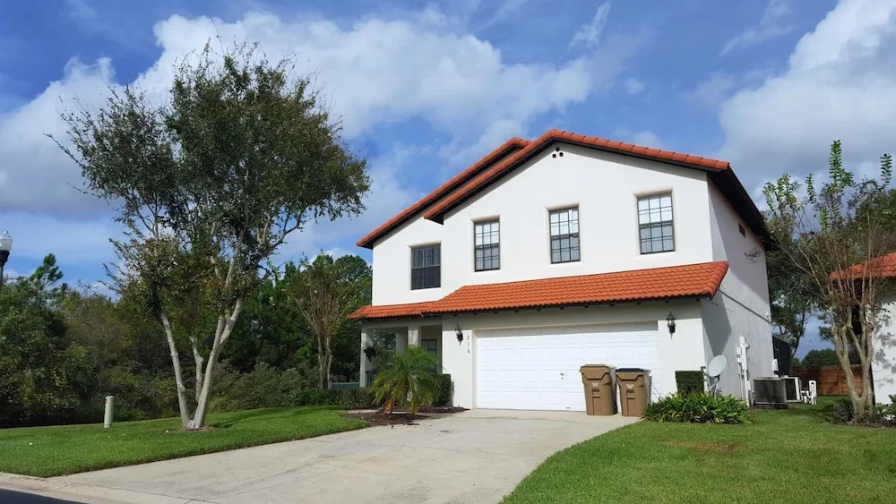 Large Open Floor Plan - 18