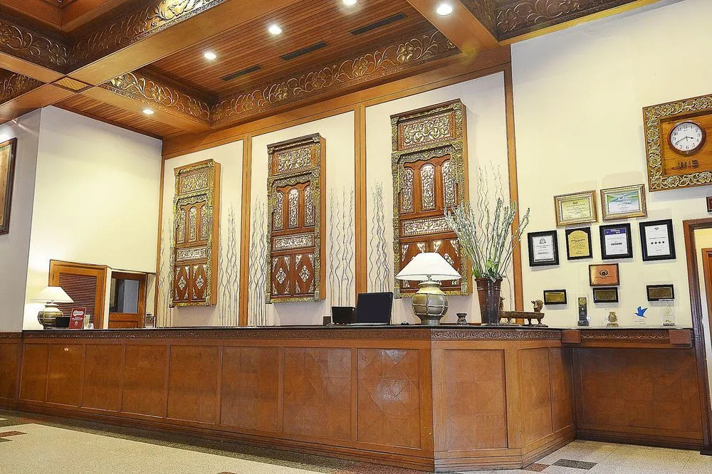 ZEN Premium Singgasana Gunungsari