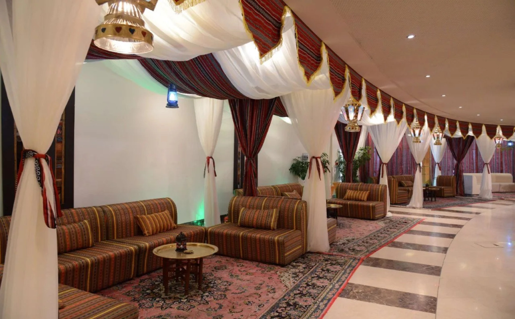 Marina Hotel