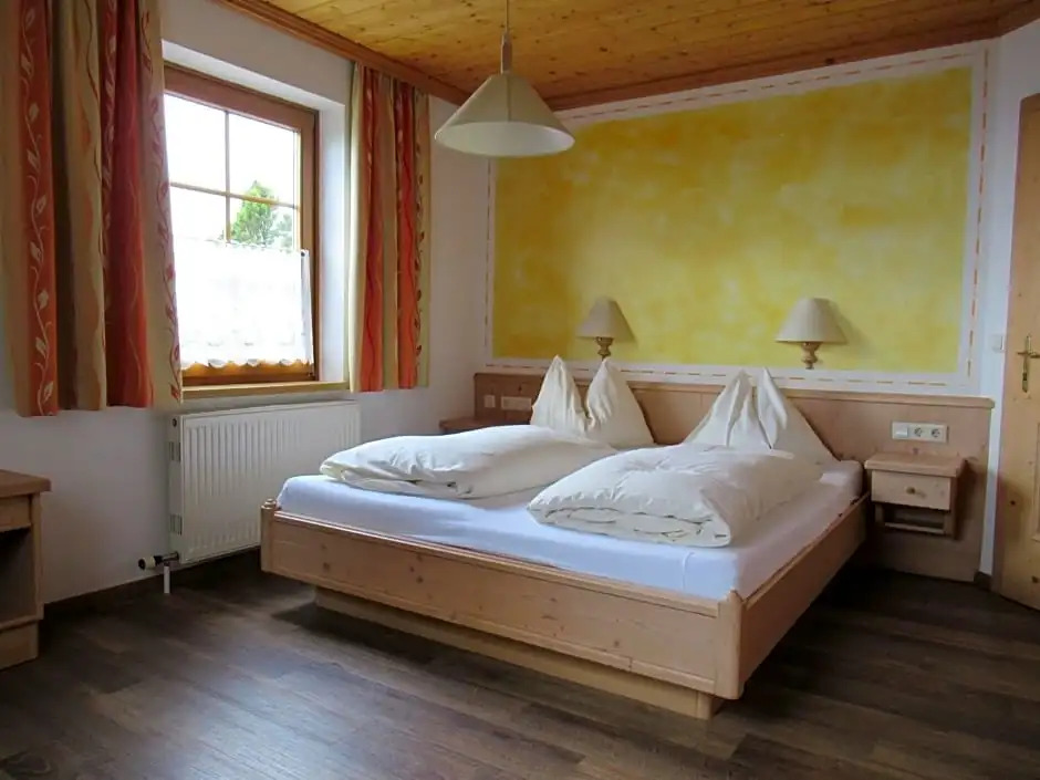 Steinerhaus Berggasthof