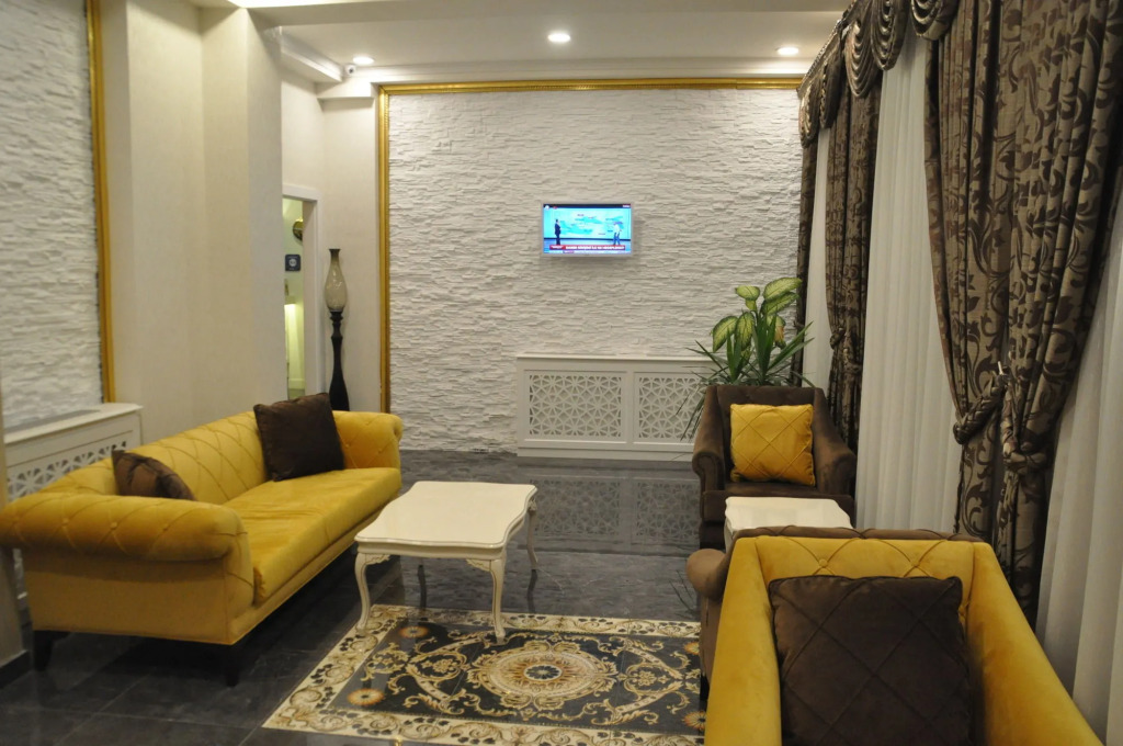 Grand Sera Hotel