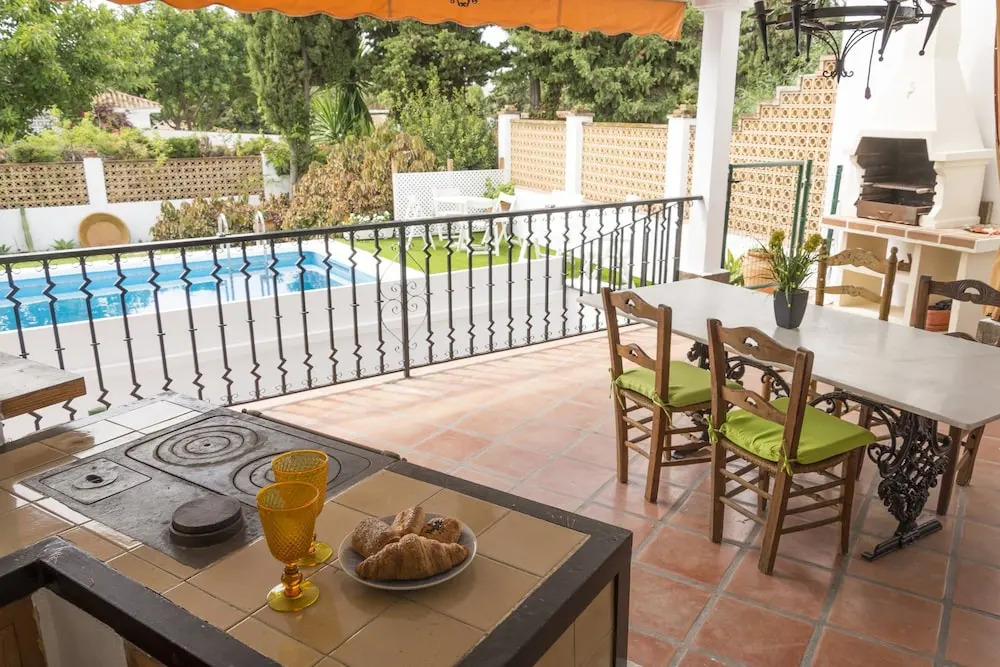 Living4Malaga Villa Miraflores