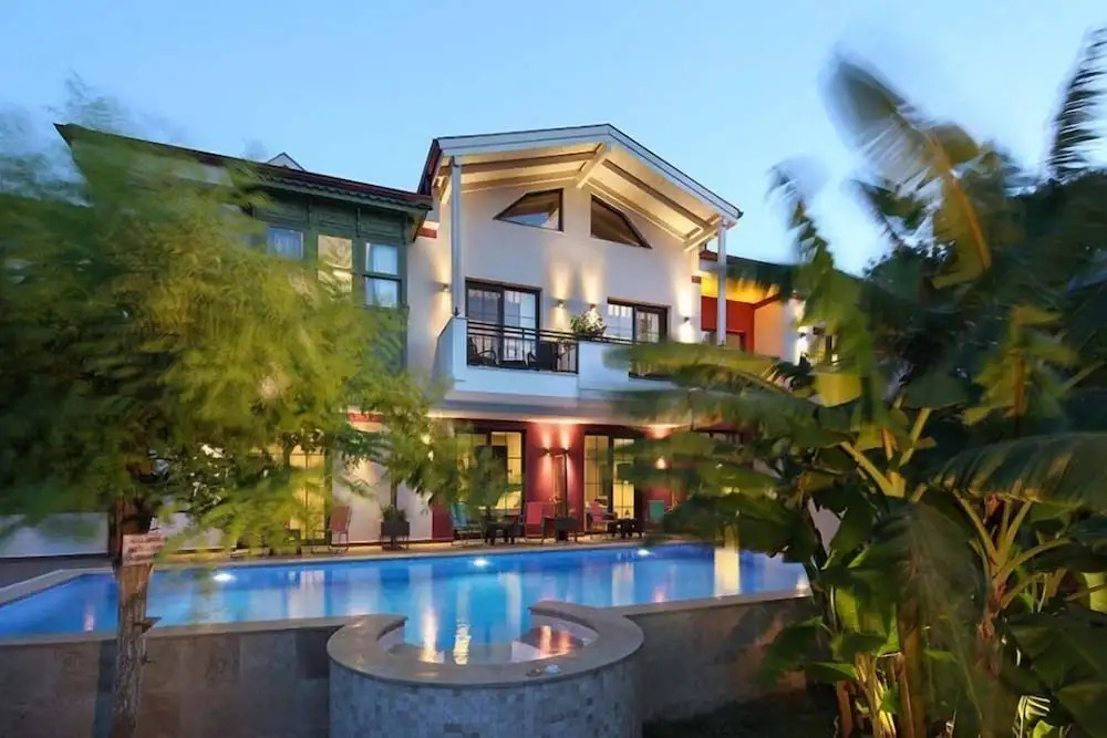 Çeşmekeş Hotel