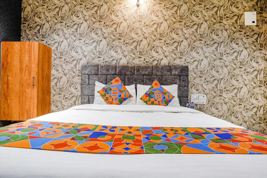 Fabhotel The Life