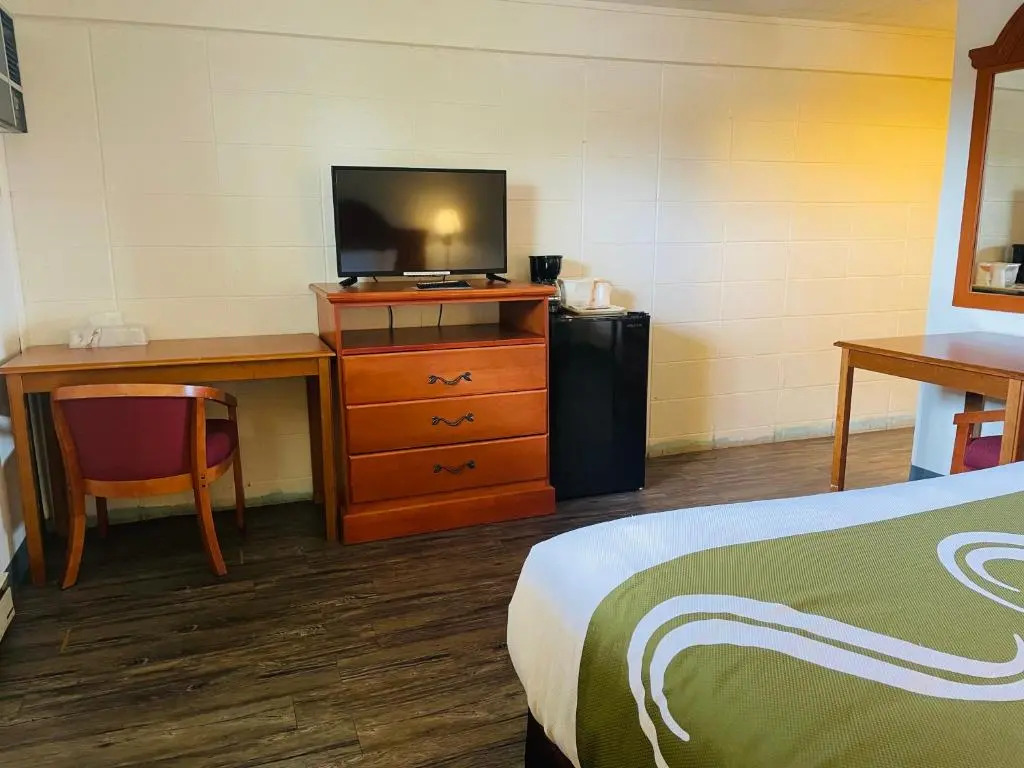Americas Best Value Inn Sandpoint
