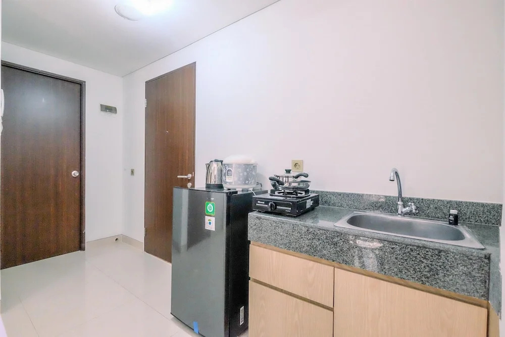 Fully Furnished And Cozy 2Br At Transpark Cibubur Apartment