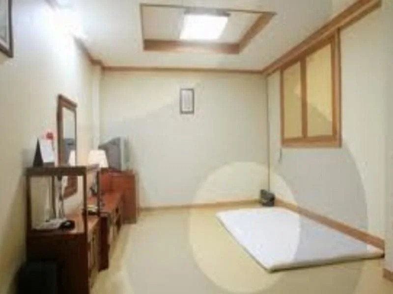 New Regent Hotel(뉴 리젠트 호텔)