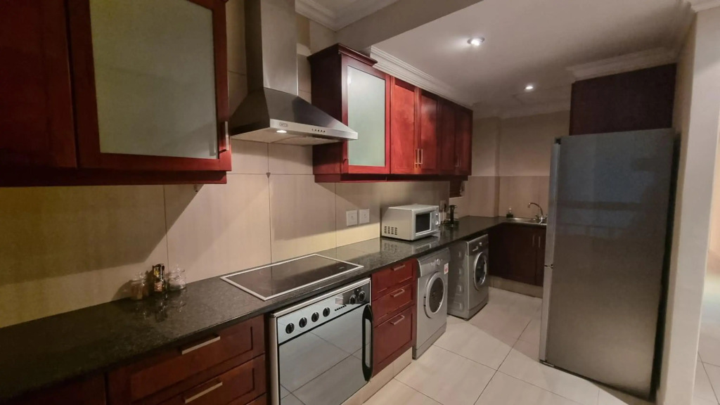 Accommodation Front - Homely 6 Sleeper with Canal Views near the Beach