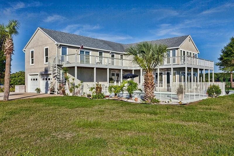 Buccaneer Retreat 6 Br home by RedAwning
