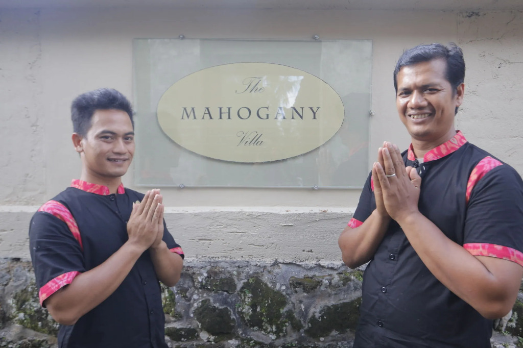 The Mahogany Villa