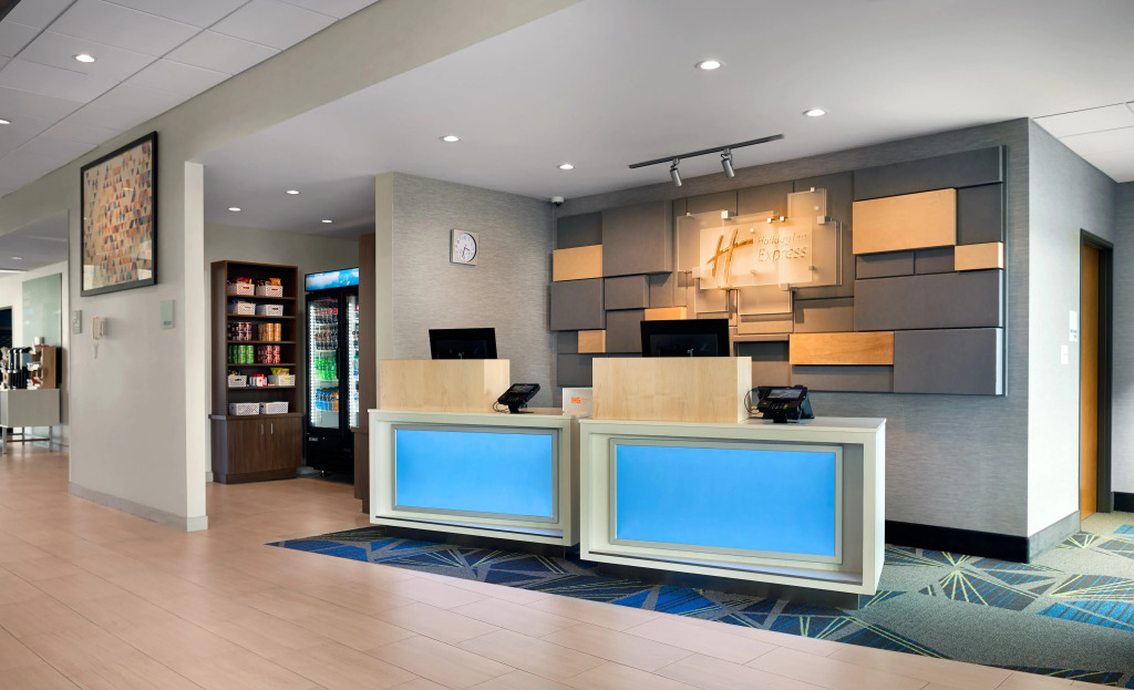 Holiday Inn Express Lake Park by IHG