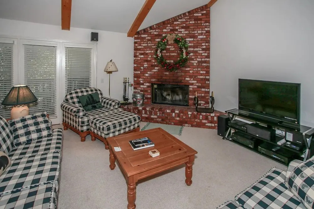 Skiing Bear Condo-1789 by Big Bear Vacations