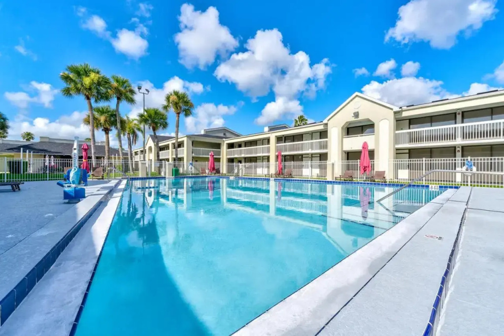 Legacy Grand Suites
