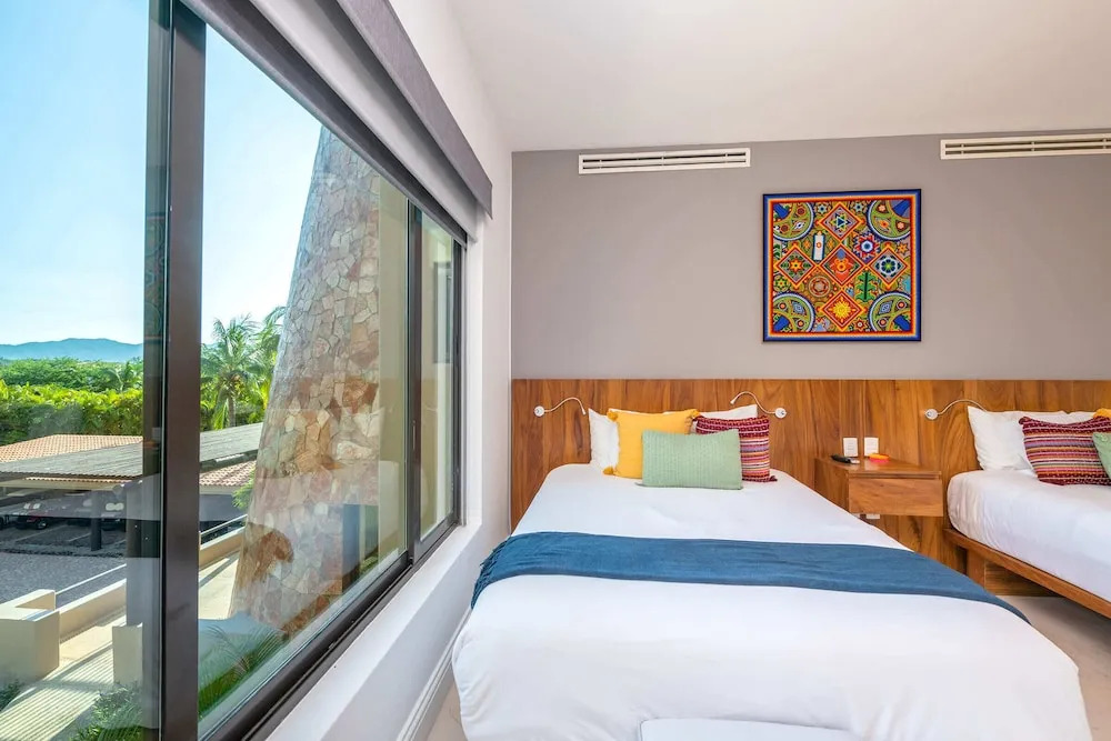Amazing 3 Bedroom Condo