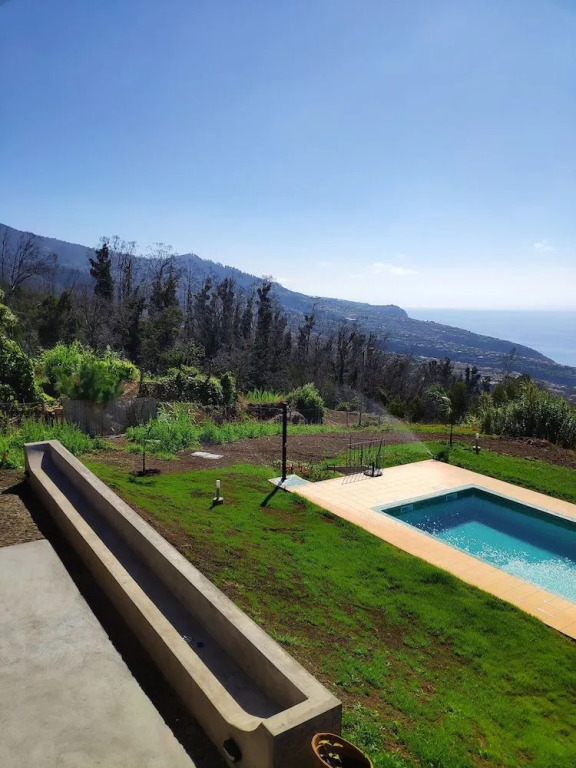 Calheta Glamping Pods - Nature Retreat