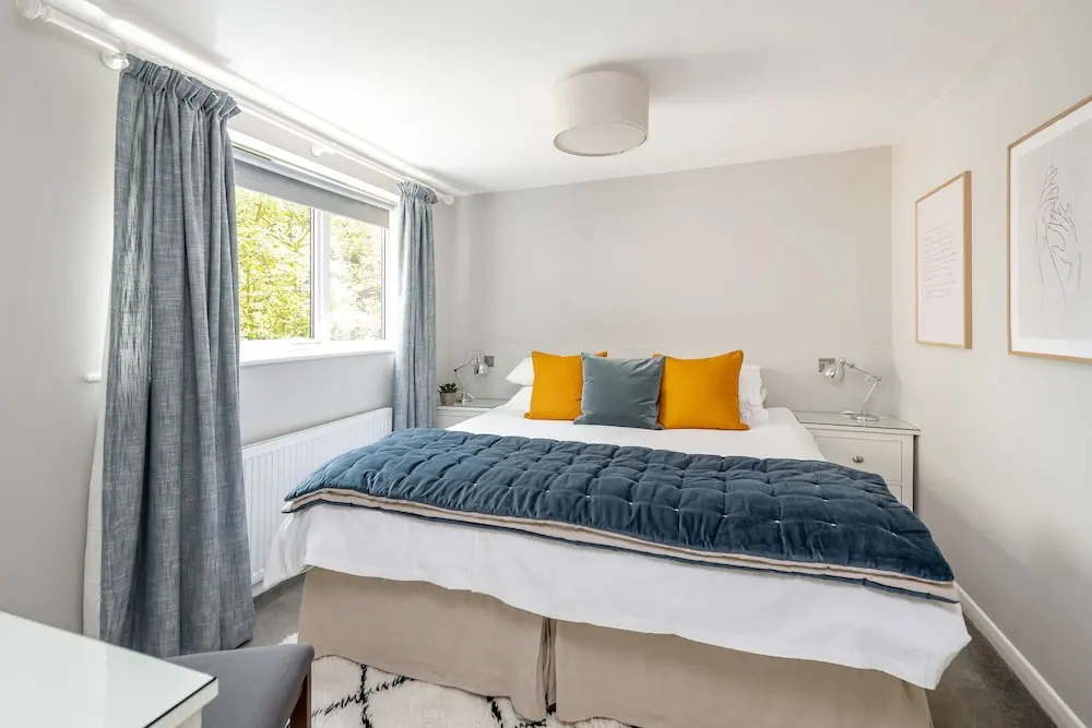 Hedgemead Court, 4 Star Gold Luxury 2 Bedroom Apartment in Bath City C