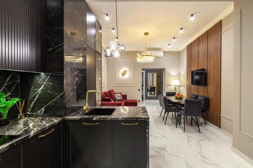 LEOGRAND Apartment on Svobody Avenue 43