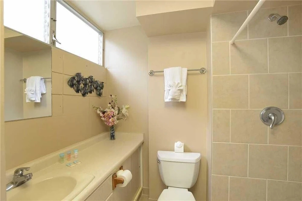 Haleakala Shores B407 - Two Bedroom Condo